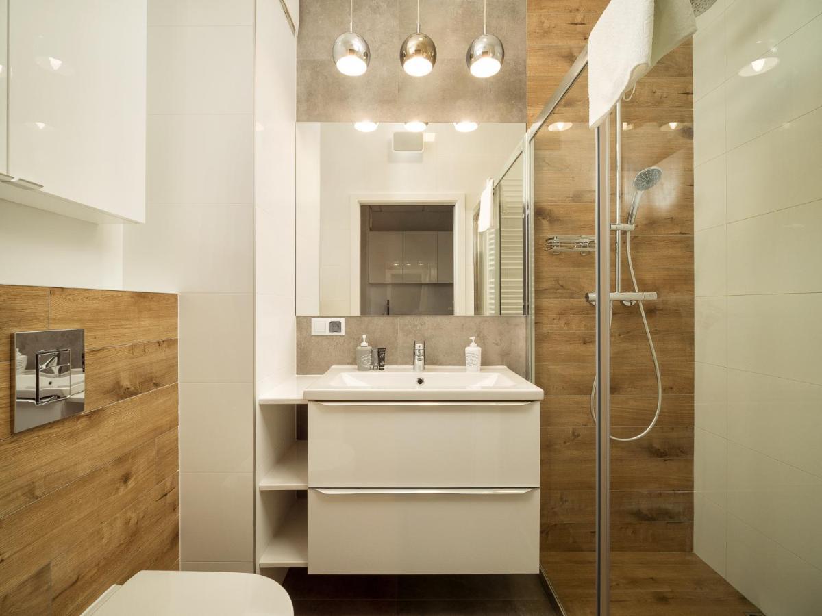 Apartment Prymasa Tysiaclecia 83a Center Viev Free Garage By Perfect 531