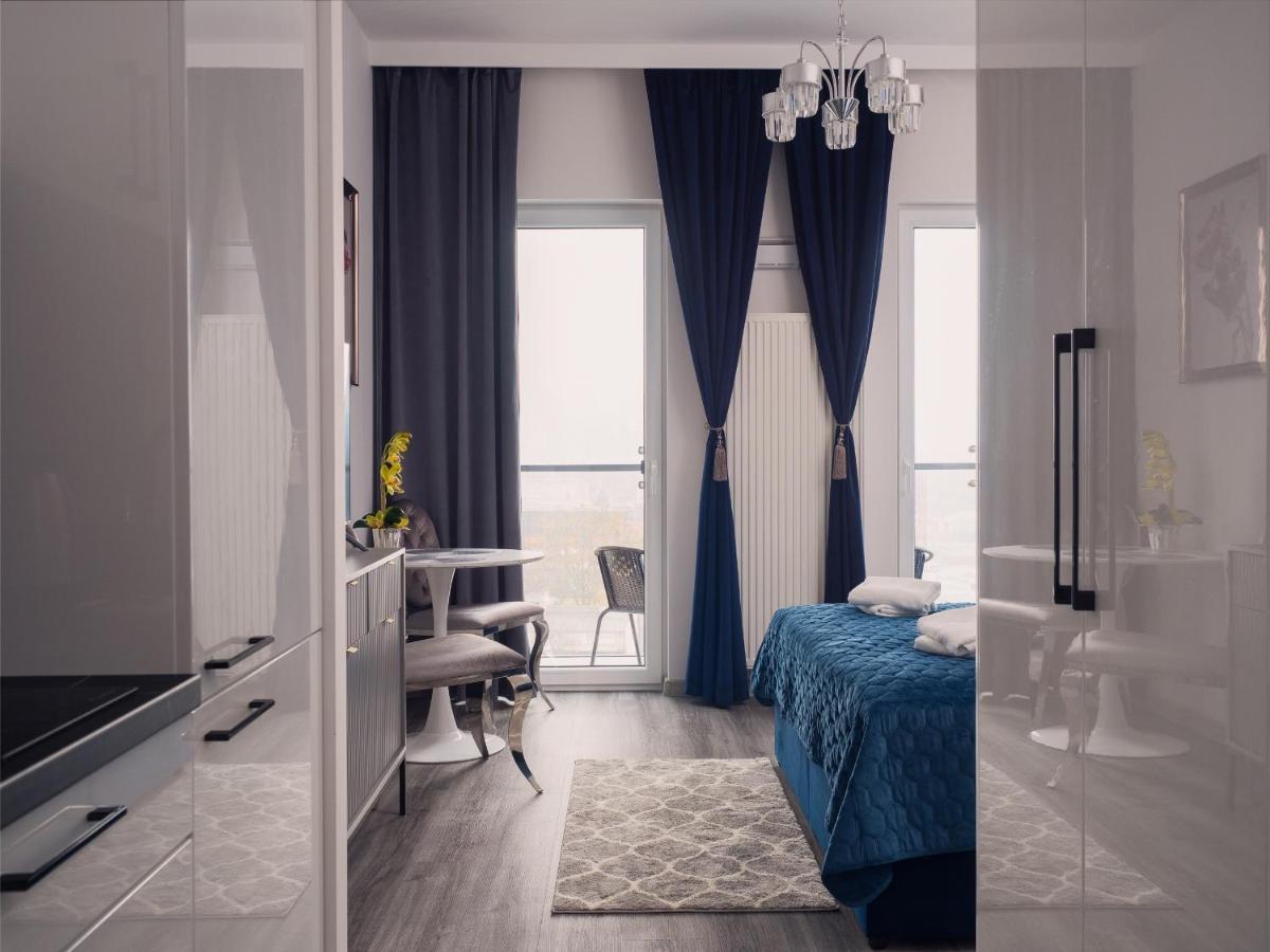 Apartment Prymasa Tysiaclecia 83a Center Viev Free Garage By Perfect 531 Warsaw